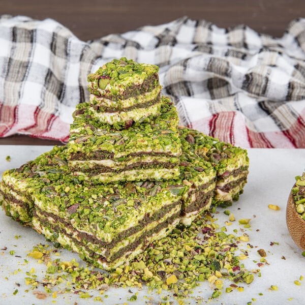 Kat Kat Fıstıklı Lokum