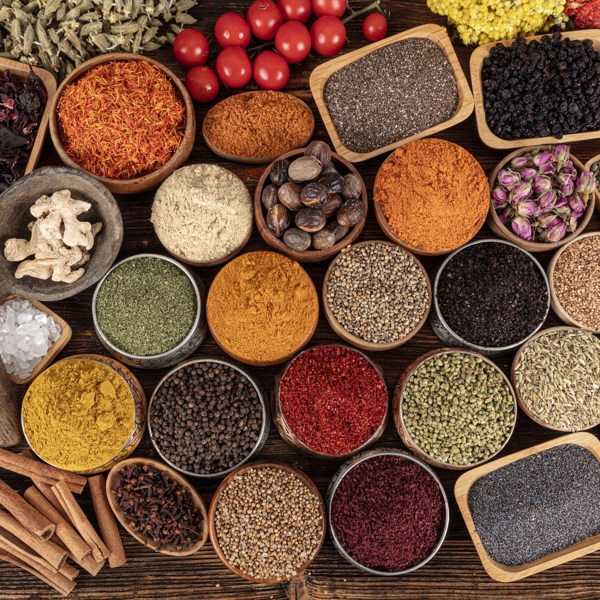 YÖRESİNDEN BAHARATLAR